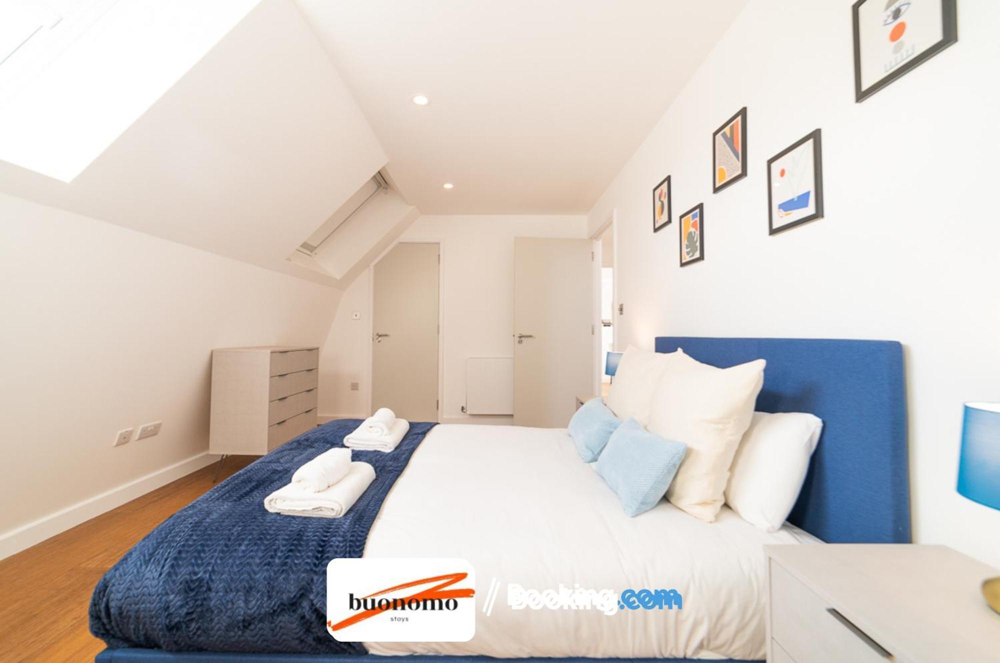 Two Bedroom Apartment At Buonomo Stays Short Lets & Serviced Accommodation Londra Exterior foto