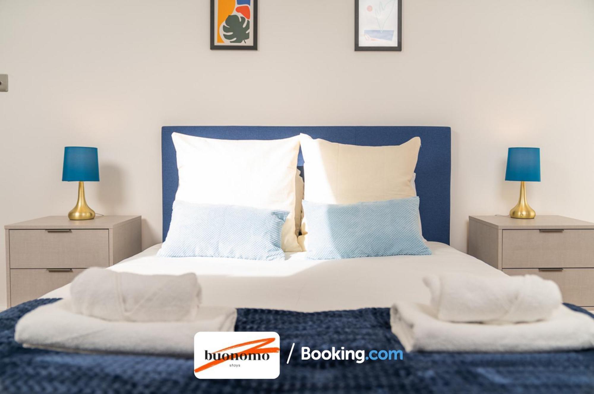 Two Bedroom Apartment At Buonomo Stays Short Lets & Serviced Accommodation Londra Exterior foto